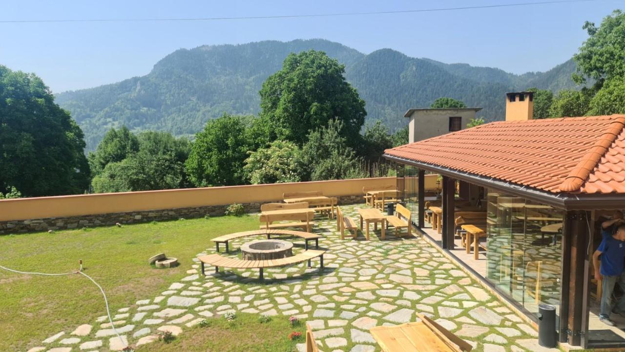 Guesthouse Nefertiti Smolyan Eksteriør bilde